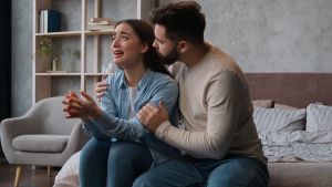 La humildad en el trato con la pareja: el arte de amar sin orgullo