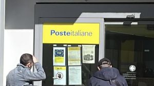 Poste, rinviata l’apertura degli uffici chiusi da due mesi