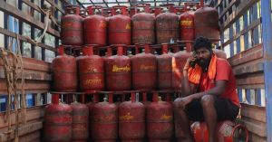 Rethinking LPG Use in Urban India Could Ease Today’s Shortages