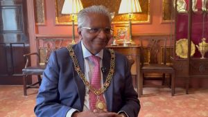 English mayor resigns after boosting claim Jewish ambulance arson was ‘false flag’