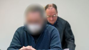 Sexueller Missbrauch: Früherer Pfarrer muss über drei Jahre in Haft