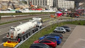 Gefahrgut-Unfall in Waldshut: Auf B34 und B500 staut es sich gewaltig