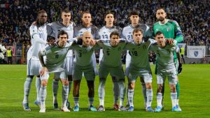 Perché il calcio non è più uno sport popolare. La rivoluzione della Germania (snobbata) e il senso del pallone a fianco al cuscino