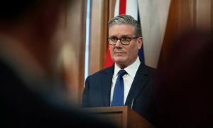 Starmer napovedal srečanje držav glede ponovnega odprtja Hormuške ožine