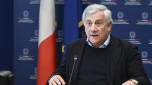 Objavljen razlog odlaganja posete italijanskog ministra Tajanija Vučiću