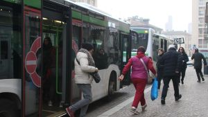 Più posteggi, bus e case popolari: ecco cosa chiedono i pavesi al sindaco di Pavia