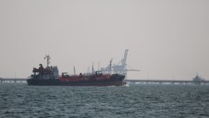 The Best- and Worst-Case Scenarios of Iran’s Strait of Hormuz Closure