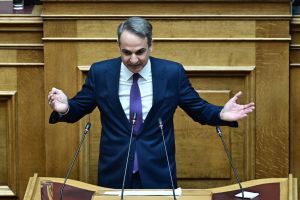 Μήπως “λύση” για τον Μητσοτάκη είναι η βελούδινη κομματική διαδοχή, που θα διατηρήσει τη ΝΔ στη κυβέρνηση;