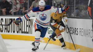 How Oilers' Max Jones put his ego 'on the back burner' to find niche