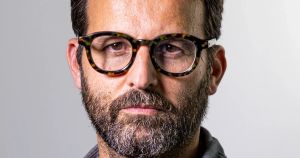 Ouvir as pessoas e a economia real