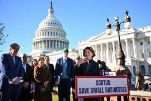 Trumps handelsoorlog is één jaar oud: wat zijn de Amerikanen er uiteindelijk mee opgeschoten?