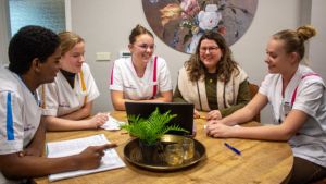 Zorgen en coachen op de Leerafdeling