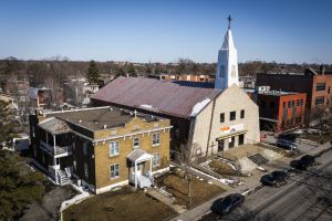 Du sacré au solidaire