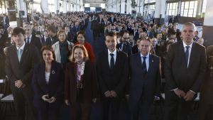 Las reacciones en Asturias tras la dimisión de Escribano al frente de Indra, con confianza en mantener las inversiones y alabanzas al ejecutivo saliente: 