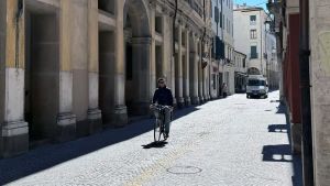 Padova, 500 firme per pedonalizzare via Dante: «Un accesso diverso al centro storico»