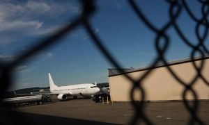 Letalske družbe zaradi cen goriva že odpovedujejo polete