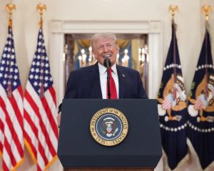 « Nous allons les ramener à l’âge de pierre » : sans objectifs clairs et embourbé dans la guerre en Iran, Donald Trump s’affiche en conquérant