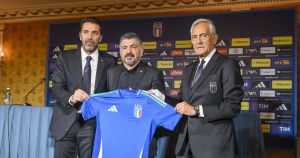 Tristes figuras no desfile de horrores