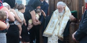 Ο νονός-Πατριάρχης που καθόρισε τη δημογραφική πορεία μιας χώρας – Μια μελέτη περίπτωσης