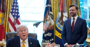 Ya no es poder, es desborde