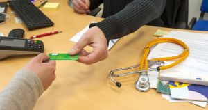 Cinq pistes pour répondre à la hausse des arrêts maladie de longue durée