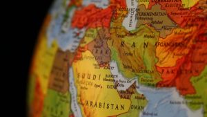 ABD atari, İran satranç oynuyor