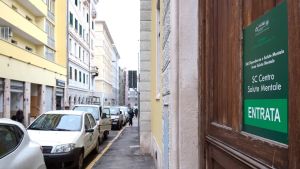 Giovane si toglie la vita nel Centro di salute mentale a Trieste: aveva 25 anni