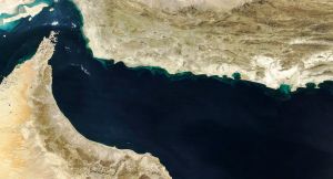 Unos 40 países se plantean sanciones a Irán y se oponen a peajes en el estrecho de Ormuz