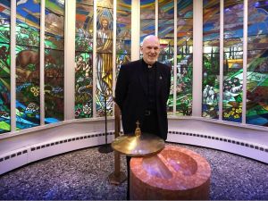 Douglas Todd: Surprising jump in Catholic converts in Canada and beyond This Easter weekend Vancouver's Catholic archdiocese will take in a record number of new adult converts: more than 600. After decades of decline, numbers are also much higher in Toronto and in many U.S. cities.