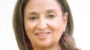 Aura Lucía al reino de la luz