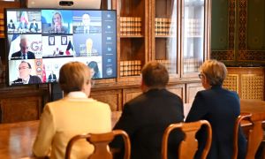 Iskanje priložnosti za hormuško diplomacijo