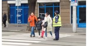 Къде изчезна българинът от общия хол с цветни мечти?