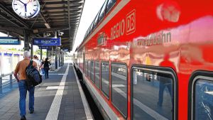 Verspätungen und Ausfälle bei DB und SBB: Warum ist auch der Ersatzverkehr keine passende Lösung?