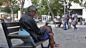 El Gobierno cubano indulta a 2010 presos y envía una señal a Estados Unidos