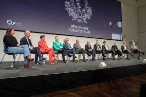 Hvis man vil have færre partier i Folketinget, er det ikke nok at hæve spærregrænsen. Til gengæld er det demokratisk suspekt