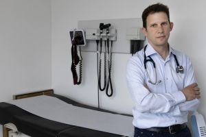 Hanes: Latest Quebec health reform would 'replace family doctors with CLSC bureaucrats'