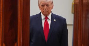 Trump não convence: cai a menos de 40% apoio de americanos a guerra