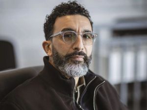 « Les attaques viennent d’une minorité bruyante, radicalisée » : rencontre avec Marwan Mohammed, sociologue passé de l’échec scolaire au CNRS