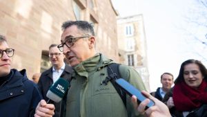 Özdemir will Sondierungen mit CDU nach Ostern abschließen