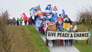Nicht nur die Friedensbewegung muss sich unbequemen Fragen stellen