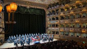Fenice, il pubblico contro il sovrintendente prima del concerto: “Dimissioni”