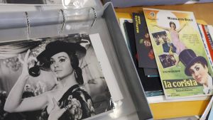 La vida en imágenes de Marujita Díaz está en Gijón, en el Muséu del Pueblu d'Asturies: estas son las fotos salvadas tras su muerte de un cubo de basura en Madrid