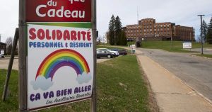 Mon père est mort, et ça s’est passé comme ça, par Martine Delvaux