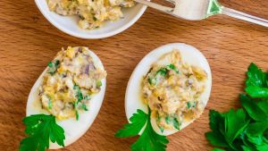 Ljuta punjena jaja sa slaninom, recept koji ćete sačuvati