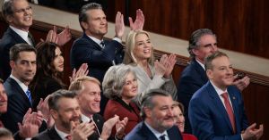 Trump Needs Smarter Sycophants