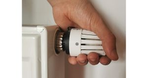 Инфлацията е 5%, защо вдигат цената на парното с 29%?