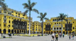 “El centro no necesita maquillaje: necesita entradas. Abrir el primer piso es abrir la ciudad”.