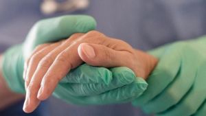 ¿A quién beneficia la eutanasia?