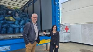 Altkleider-Sammlung im Kreis wird neu sortiert: Was das für Bürger und das Rote Kreuz bedeutet