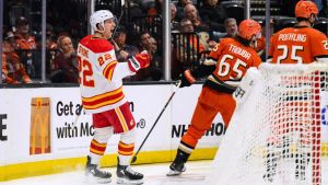 Flames Takeaways: Strome's milestone night against former team sparks win